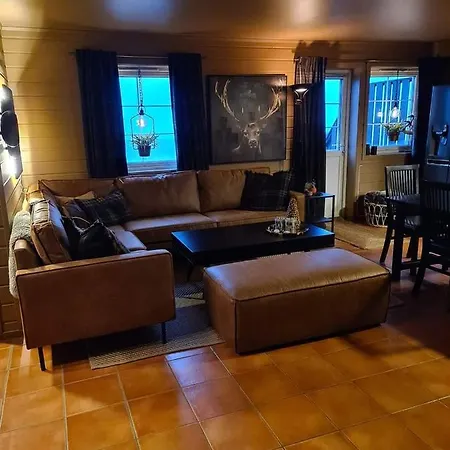 For Rent In Gautefall, Great Location For Skiing, Hiiking And Mountain Biking, Self Serviced But Housekeeping Be Added For An Extra Fee Lejlighed